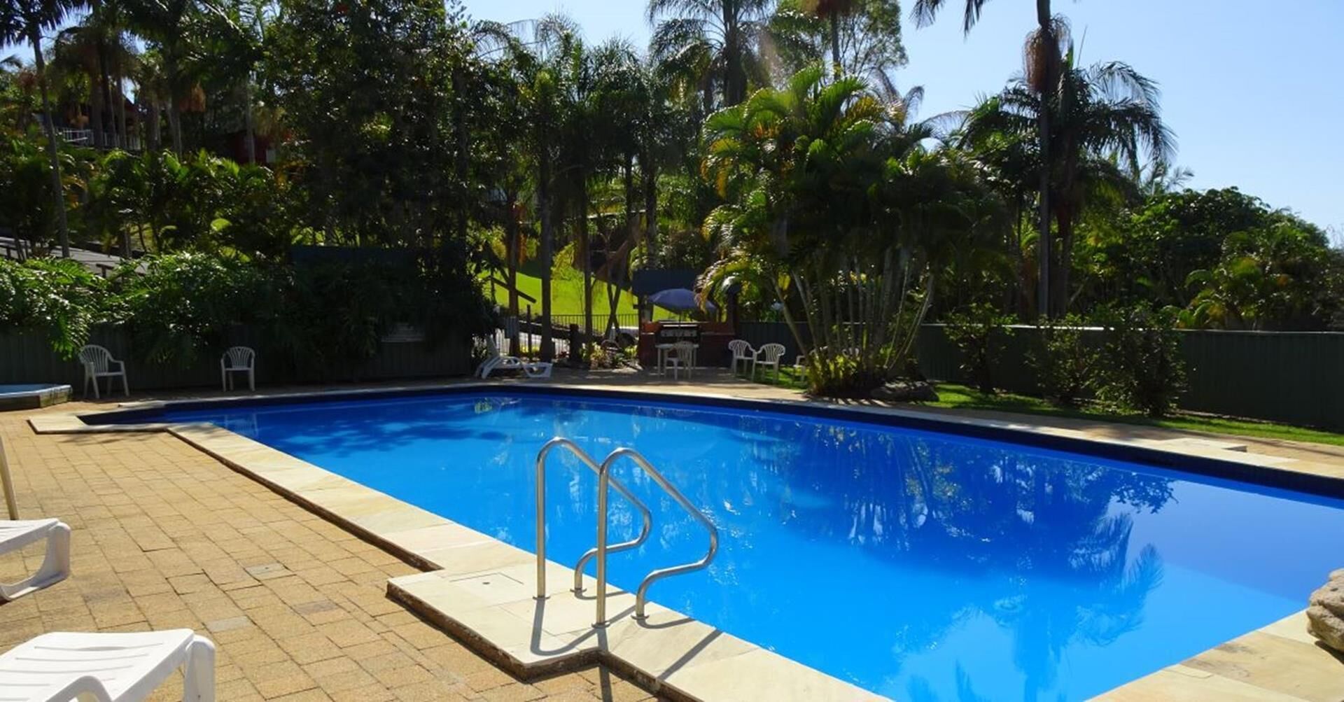 Korora Palms - Self Contained Bure