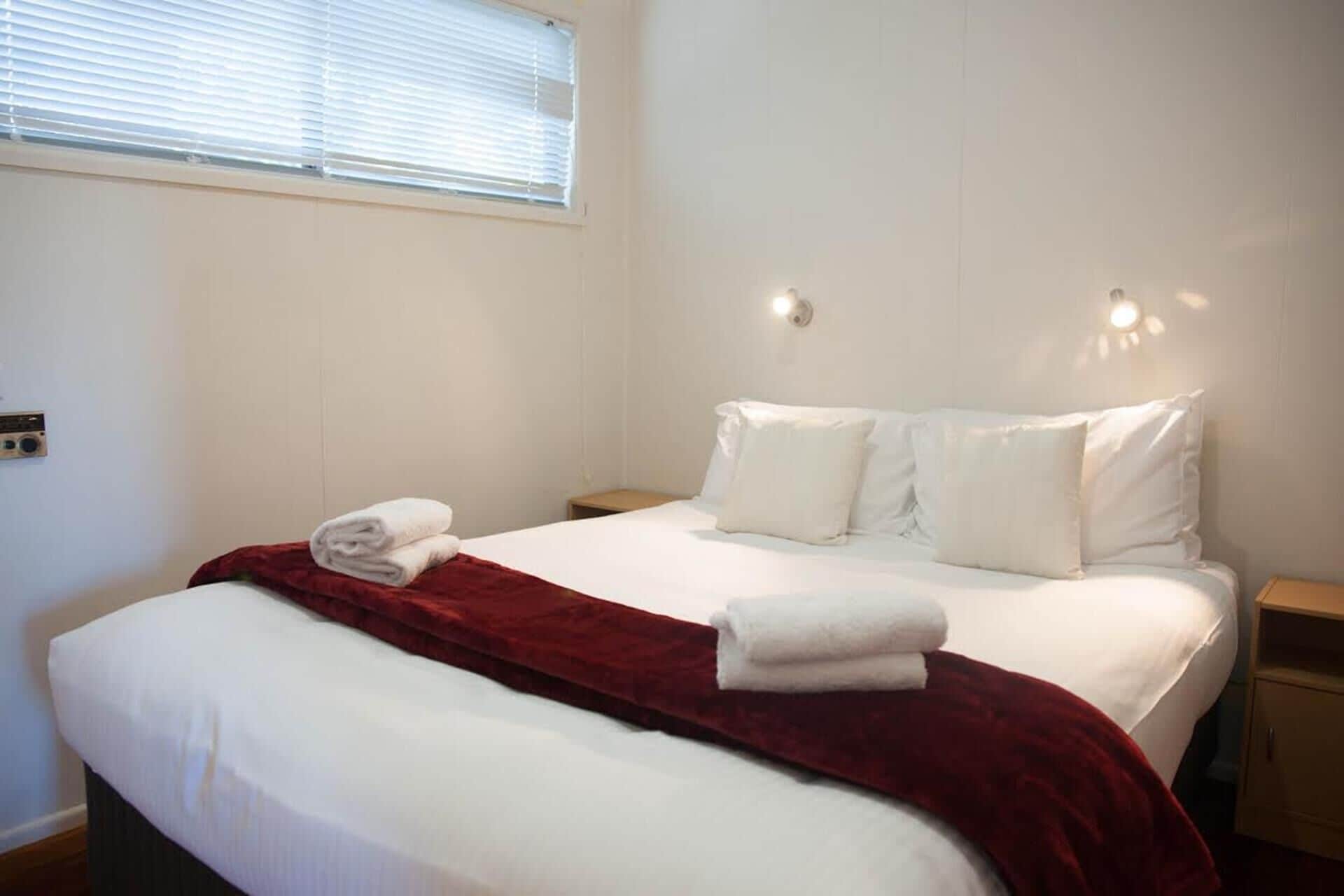 Korora Palms - Self Contained Bure in Paradise Palms Resort