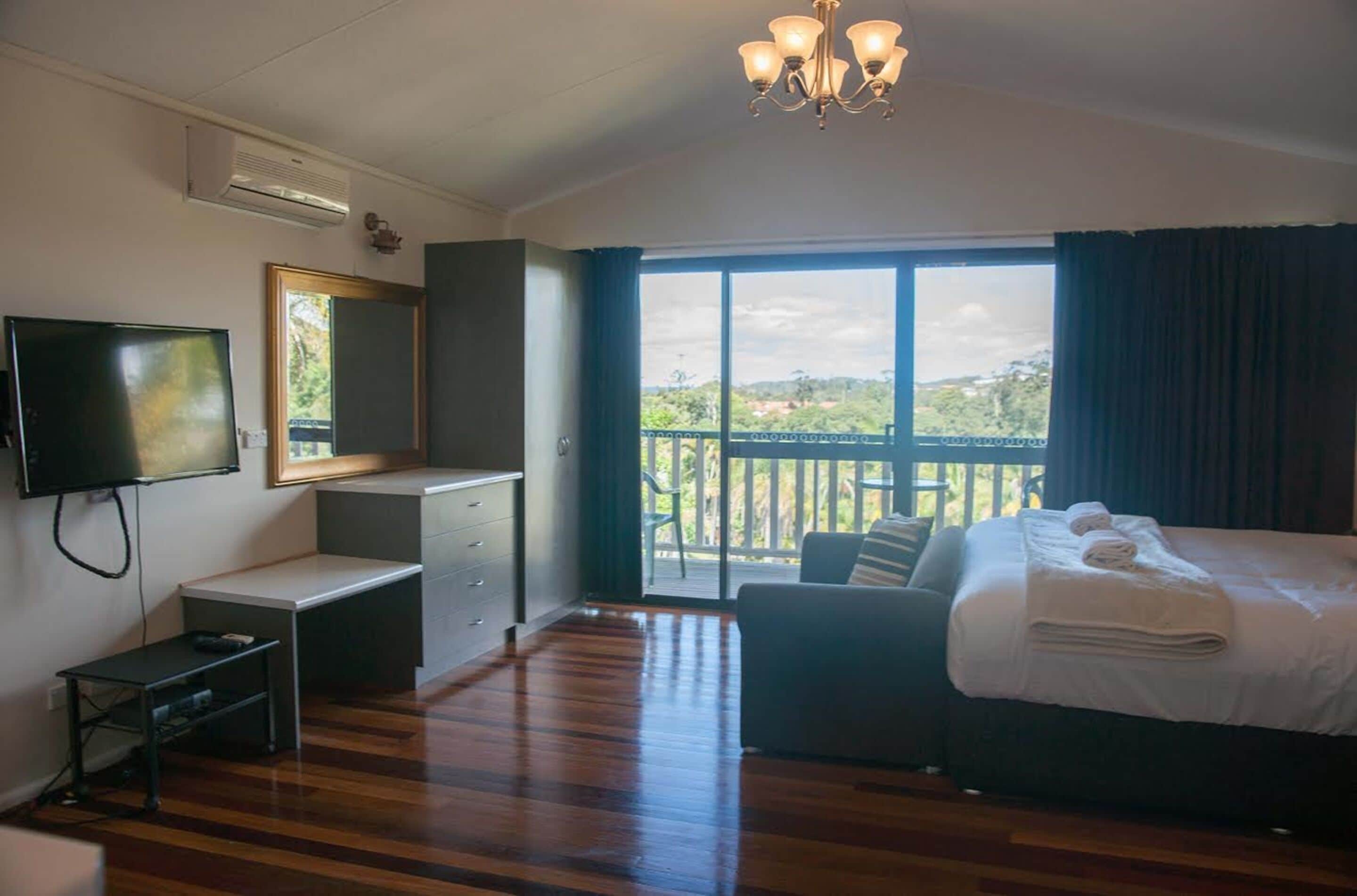 Korora Palms - Executive Spa Bure