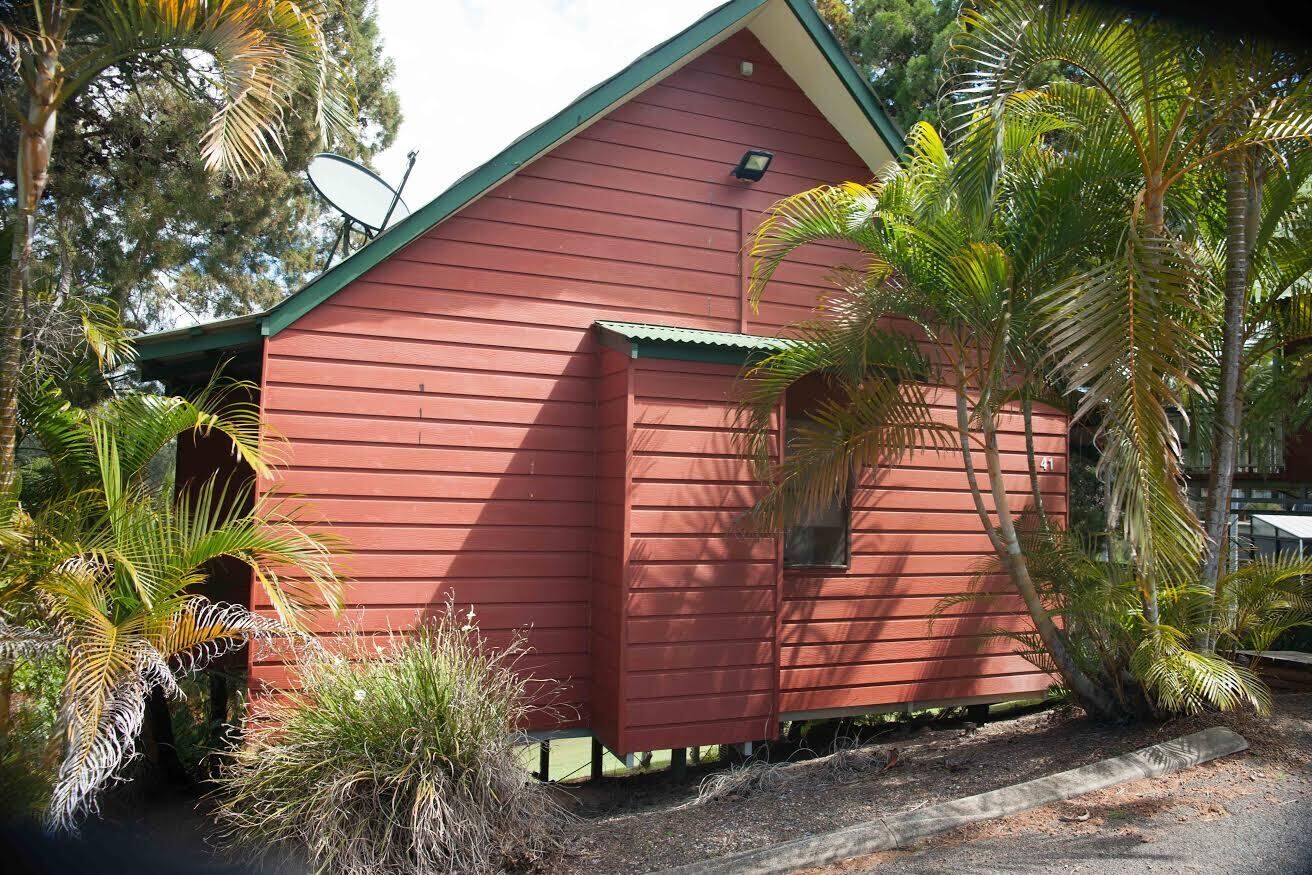 Korora Palms - Spacious Bure in Paradise Palms Resort