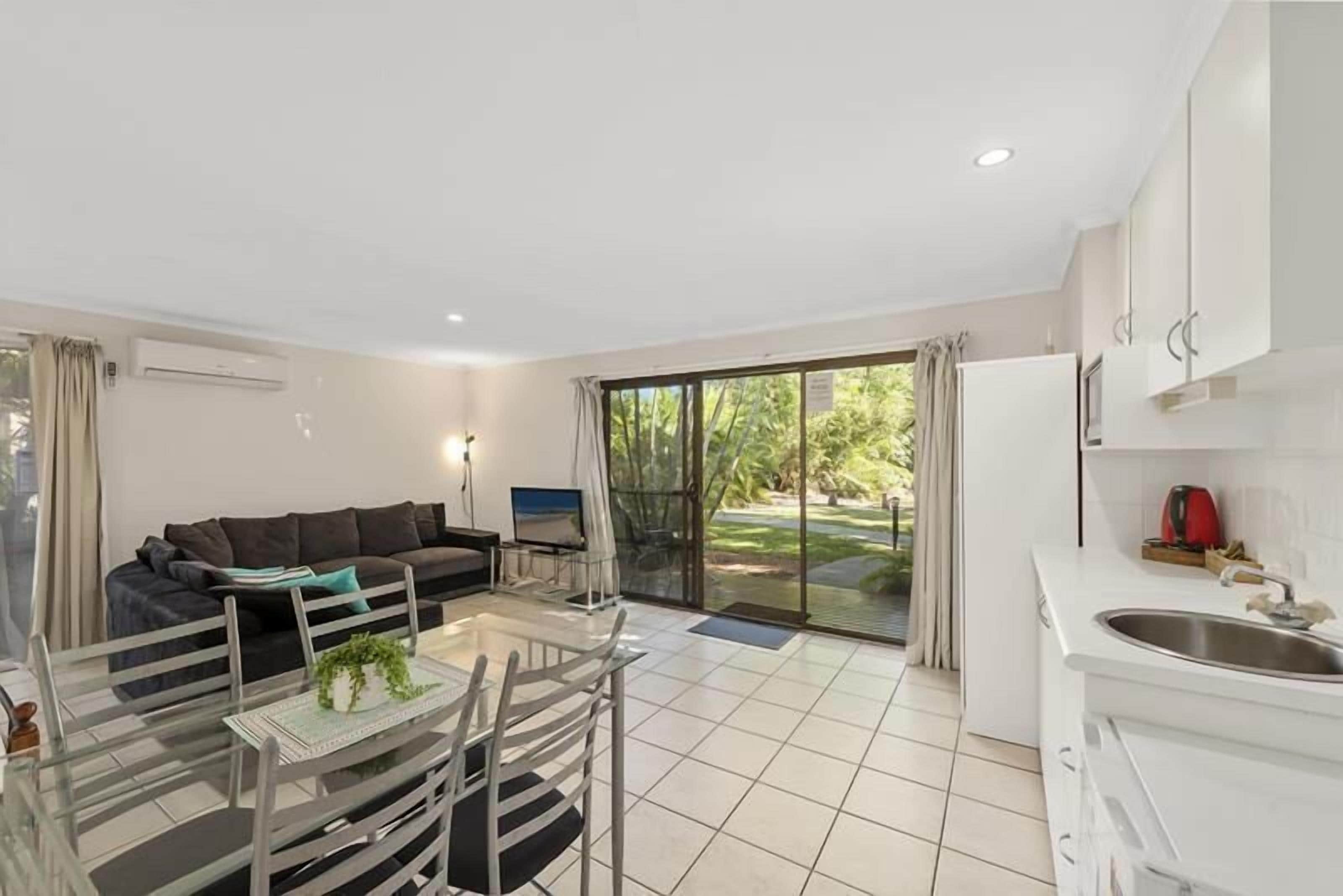 Beautiful Spa Suite in Aanuka Beach Resort in Coffs Harbour