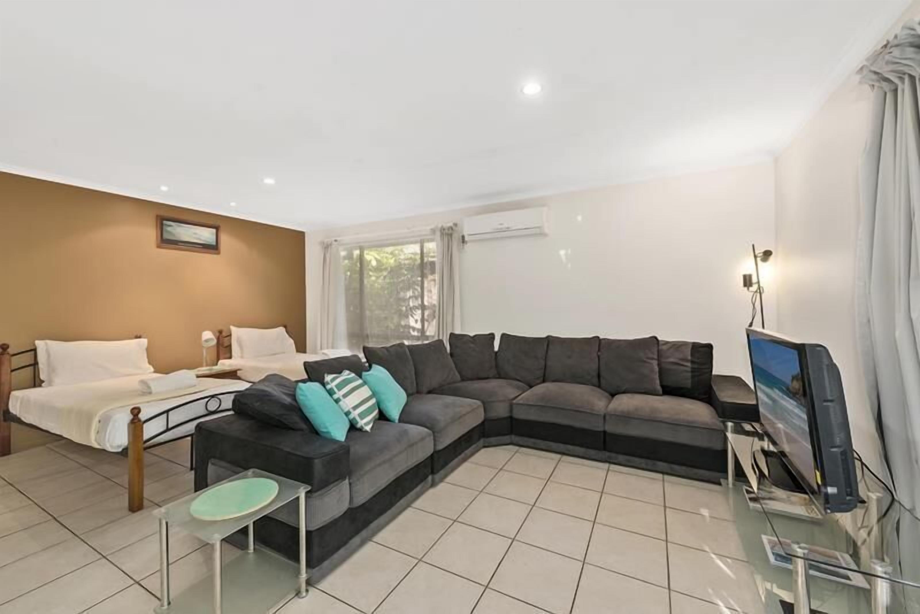 Beautiful Spa Suite in Aanuka Beach Resort in Coffs Harbour