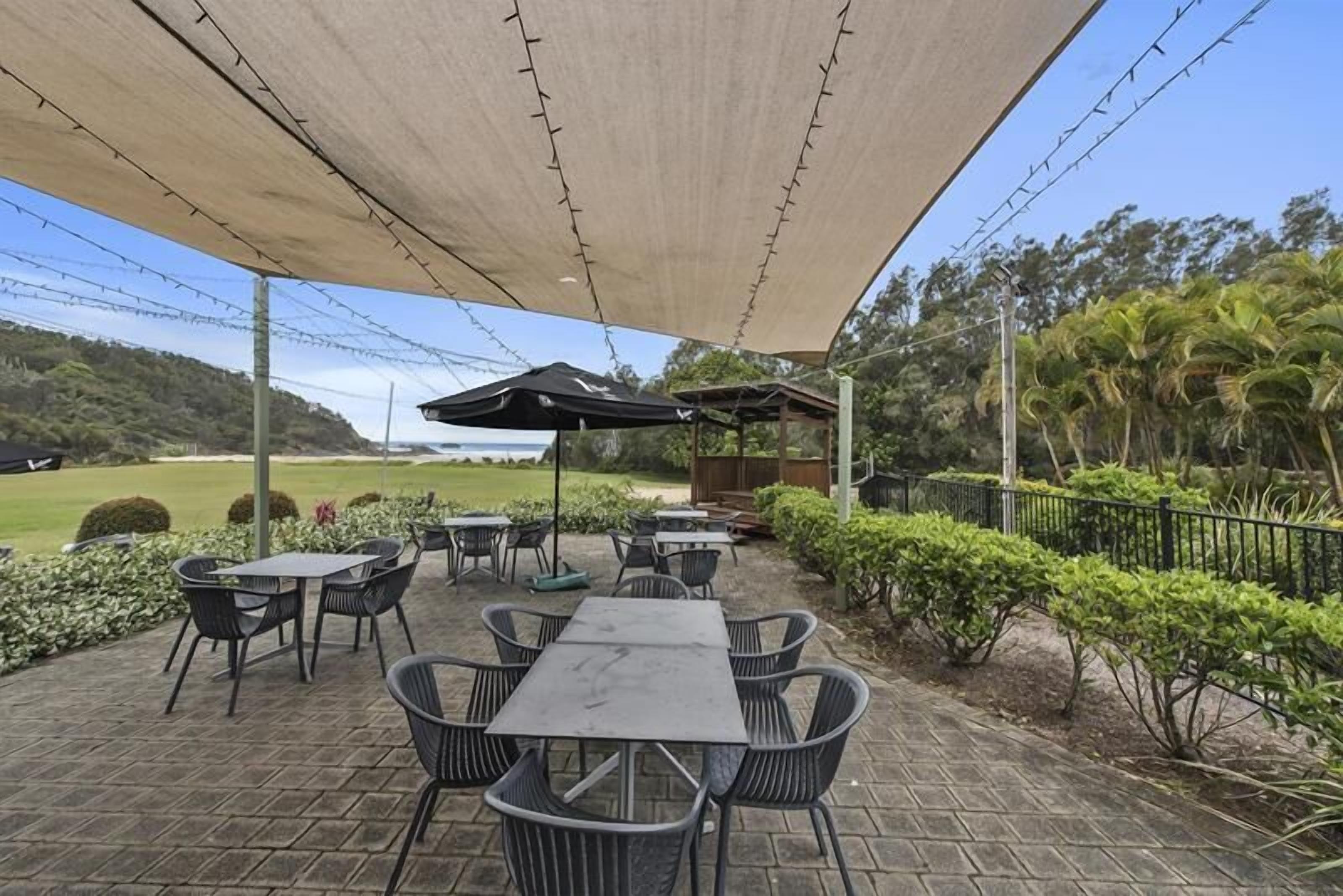 Beautiful Spa Suite in Aanuka Beach Resort in Coffs Harbour