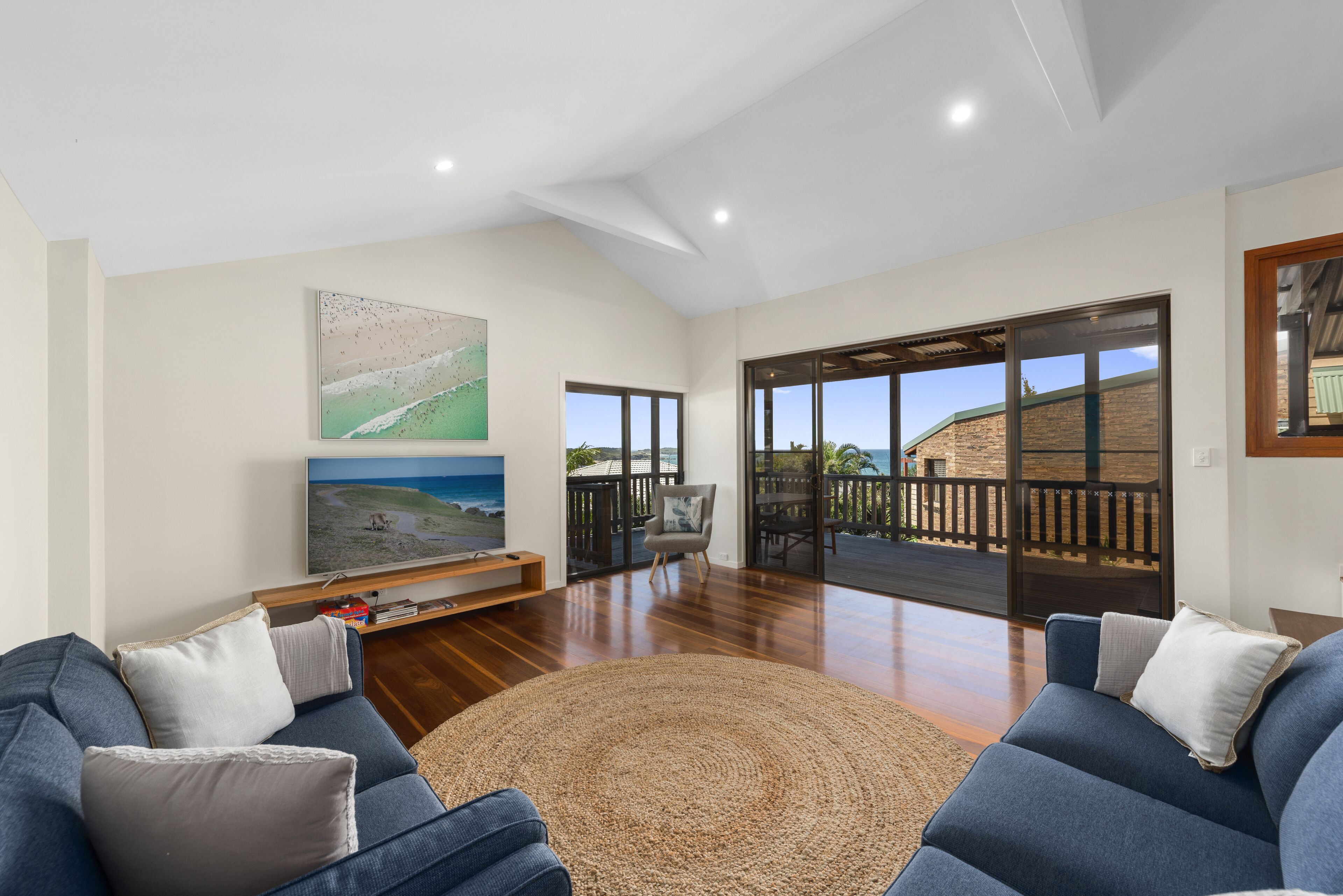 Emerald Seas Beach House - Modern Coastal Property