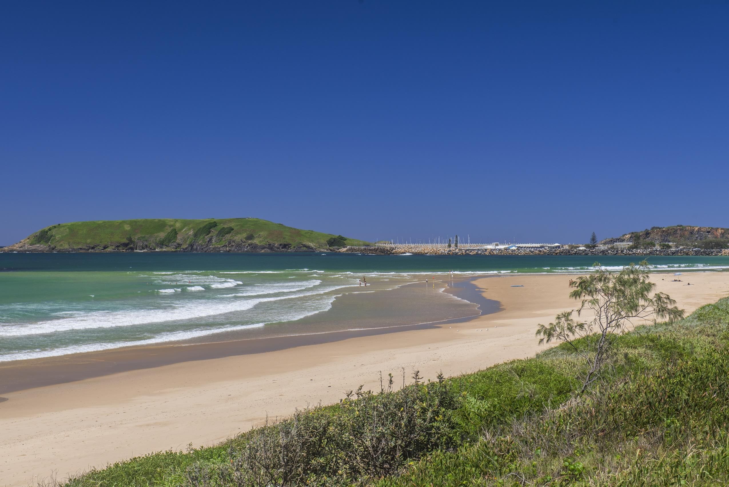 Iroise Beachside Opposite Park Beach With Ocean & Hill Views