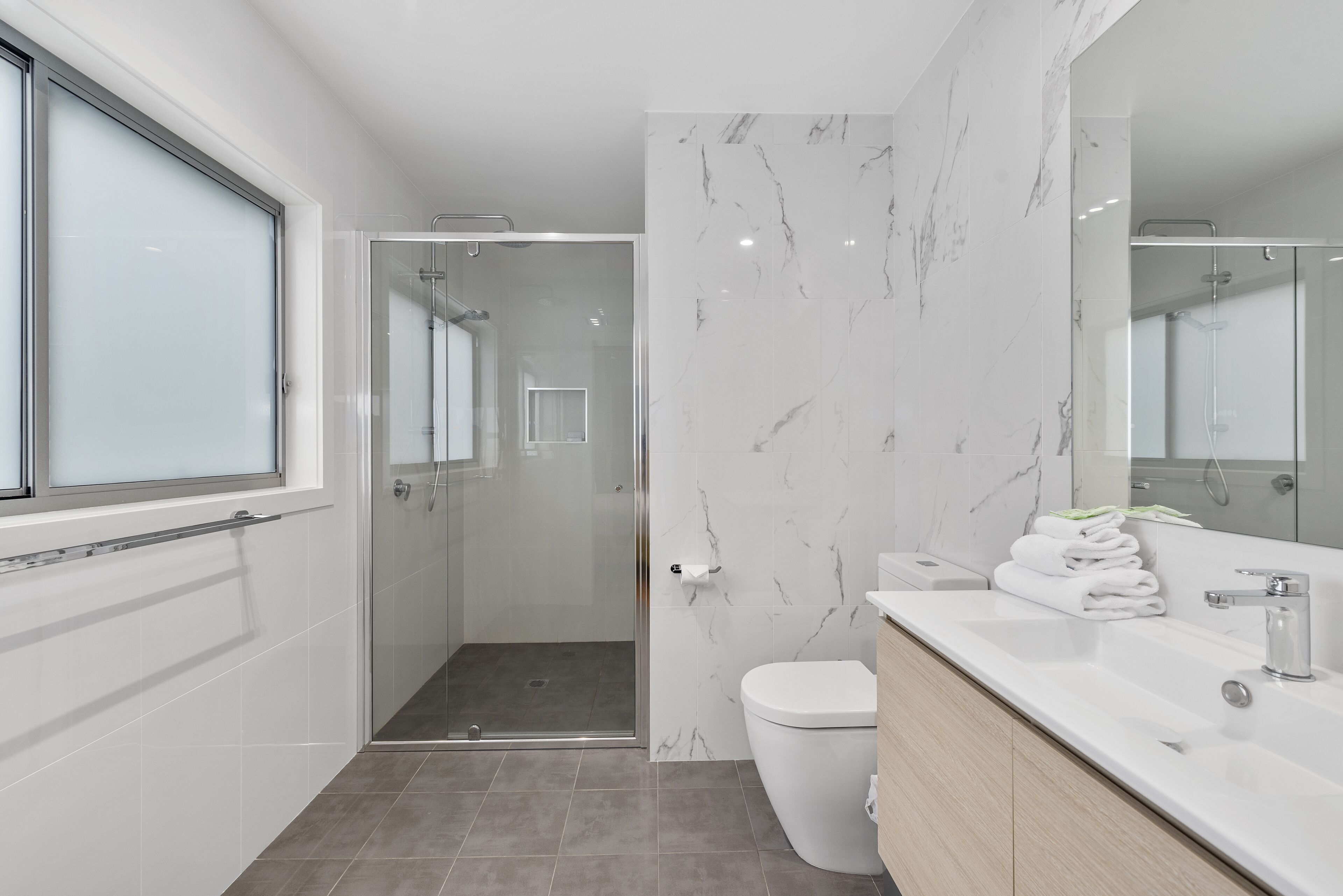 Holiday With A Spa Right On Sapphire Beach!