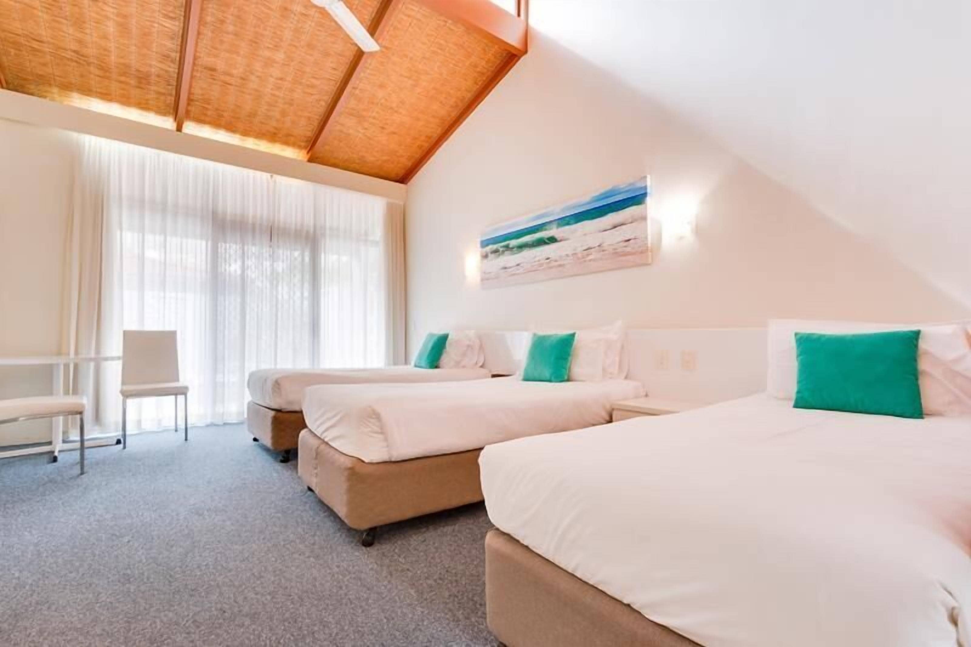 Sapphire Sea 'n' Sand Apartment on Resort