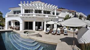 Piscina interna