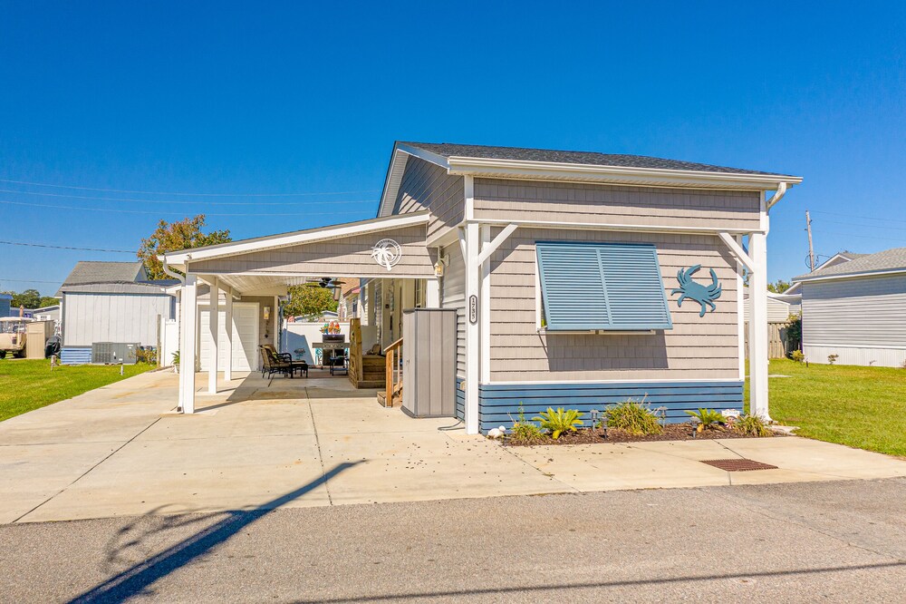 Beach House, LIMO Golf Cart included