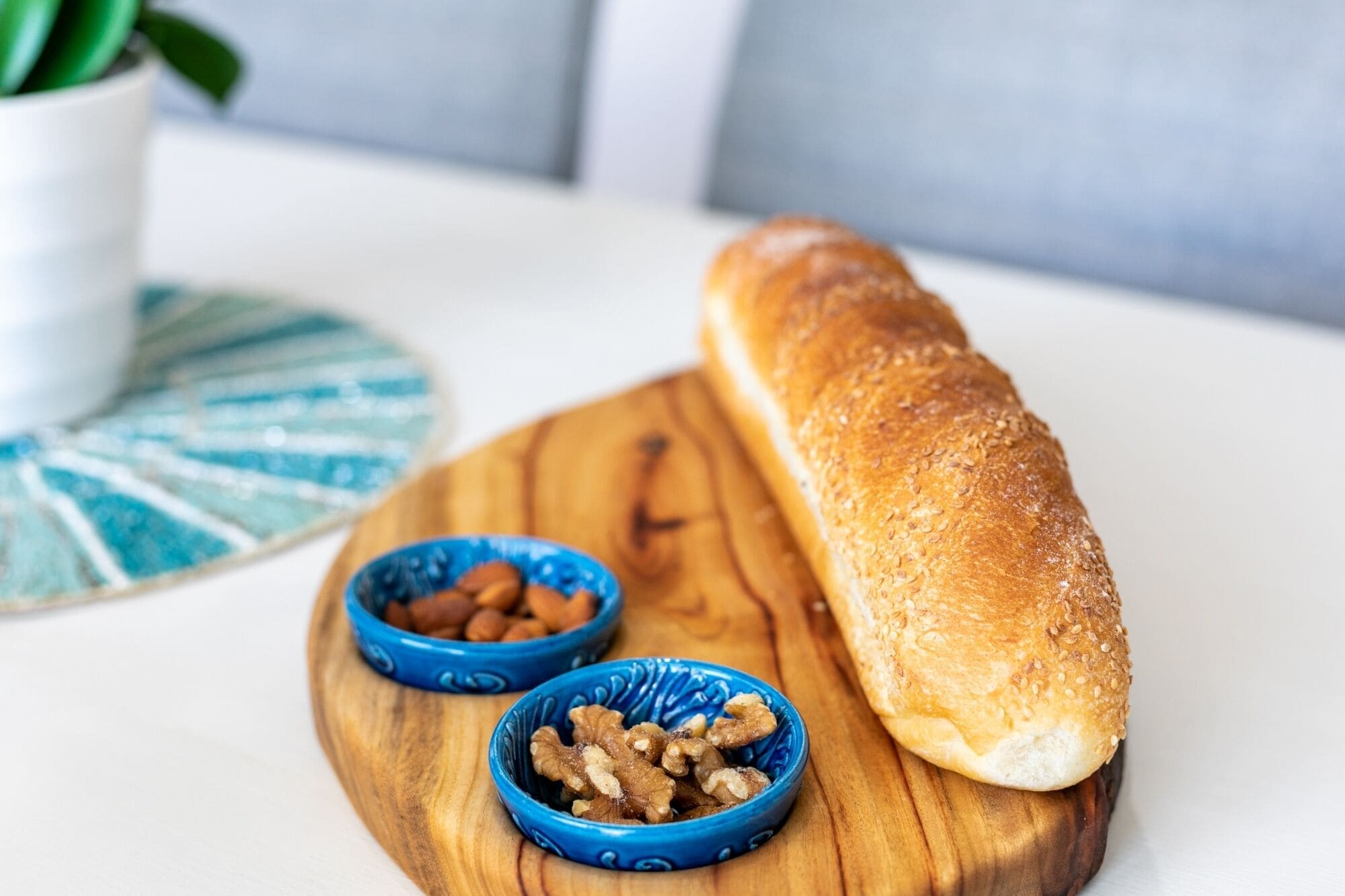 Cozy Beach Cottage Just a Short Stroll to the Seashore