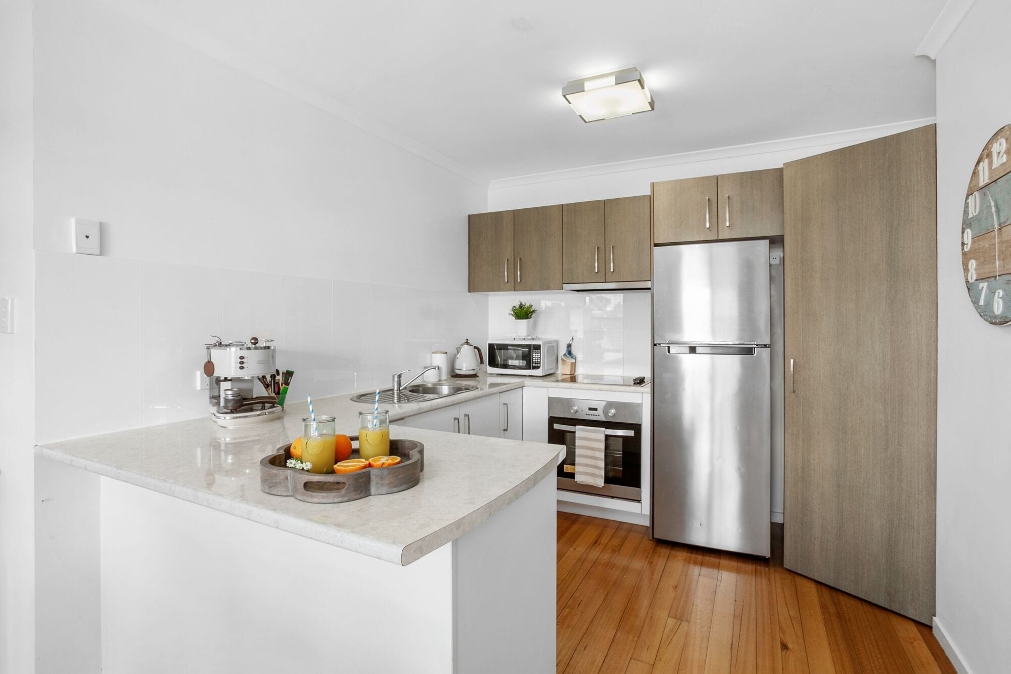 Cozy Beach Cottage Just a Short Stroll to the Seashore