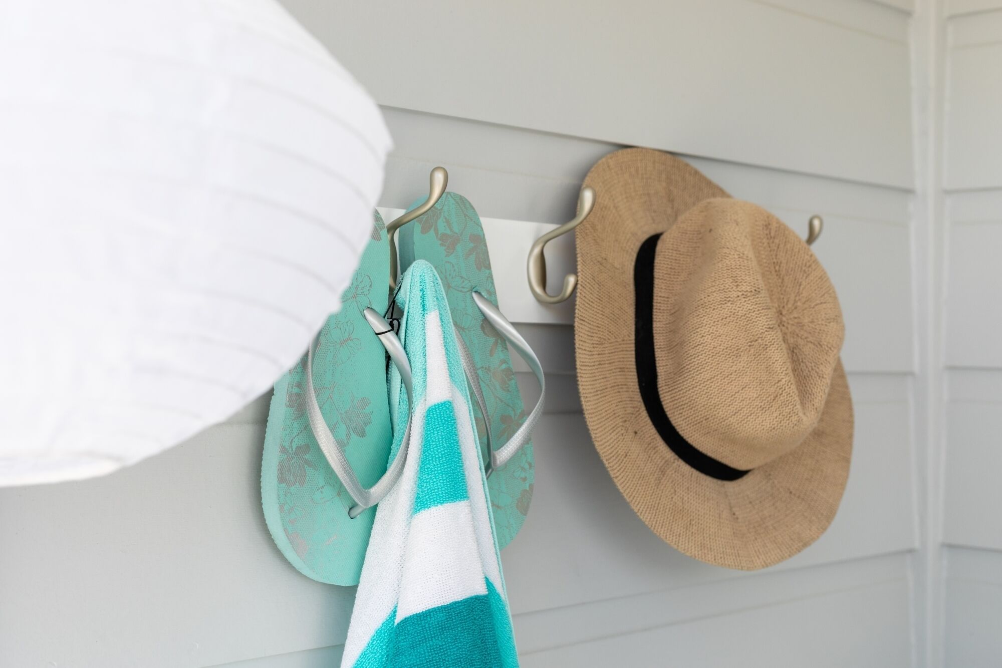 Cozy Beach Cottage Just a Short Stroll to the Seashore