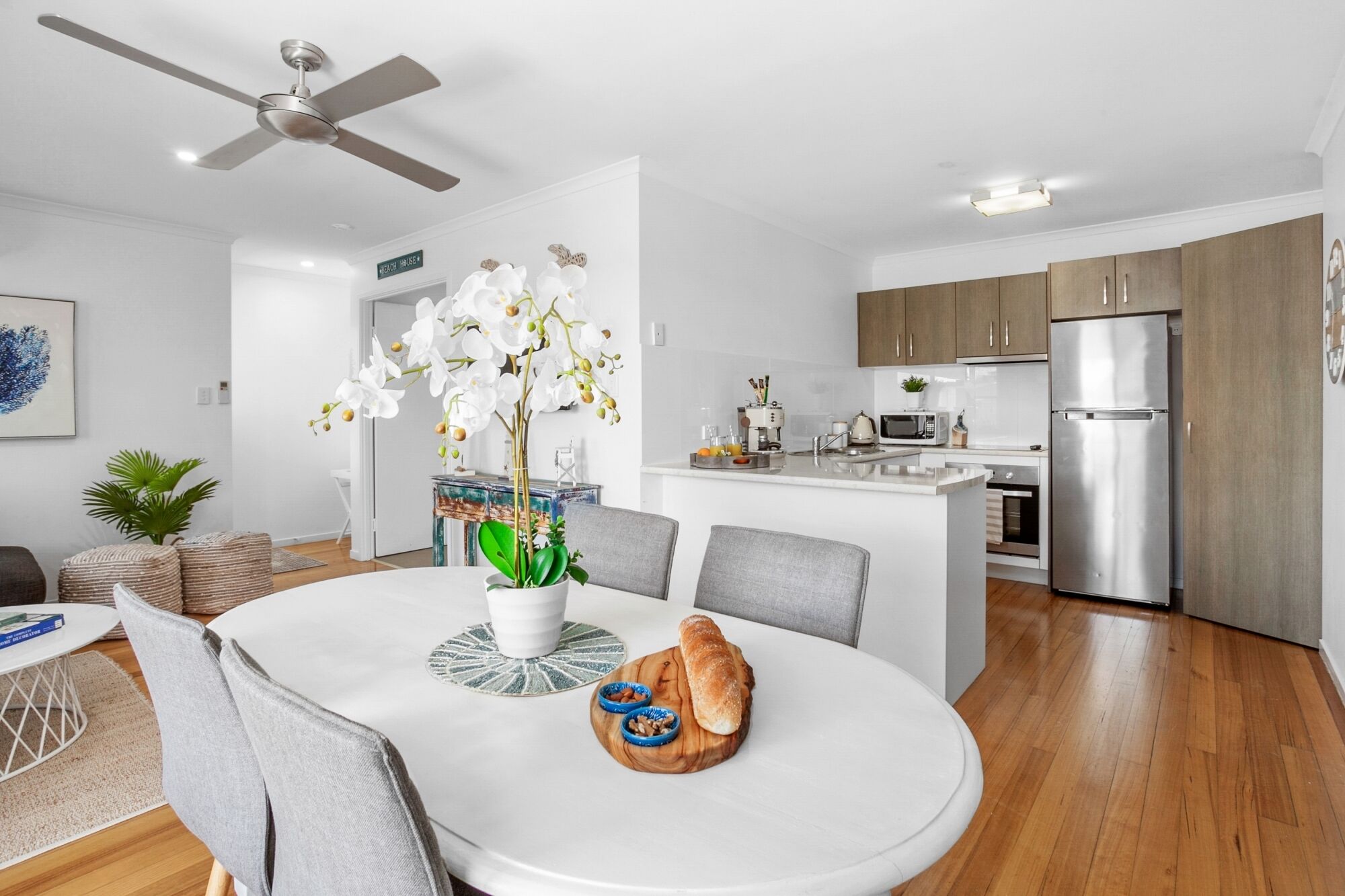 Cozy Beach Cottage Just a Short Stroll to the Seashore