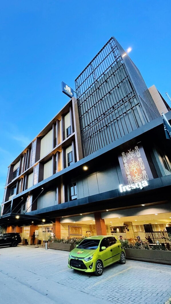 Book BATIQA Hotel Jayapura in Jayapura