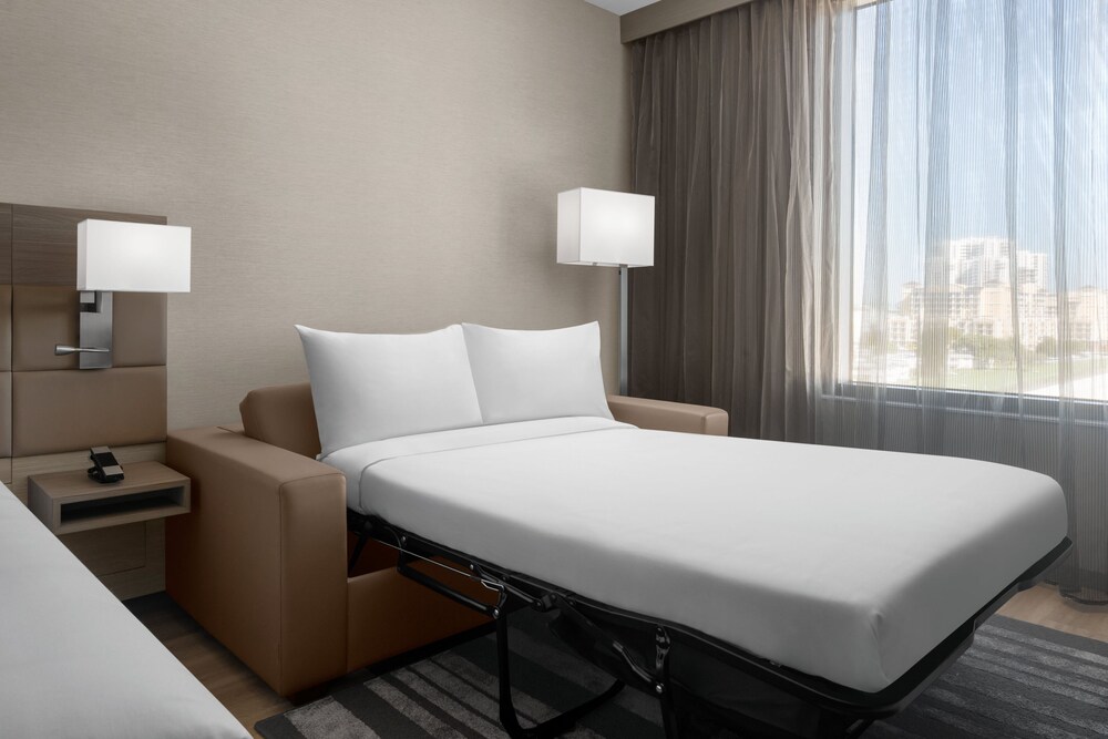 AC Hotel by Marriott Miami Dadeland