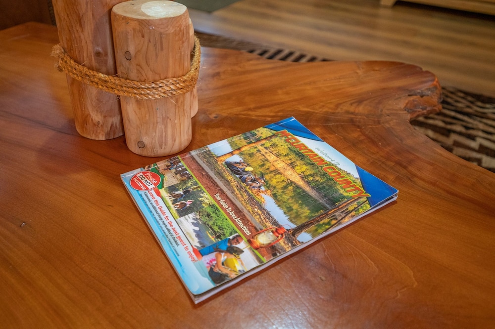 The Light House 2 Bedroom Cabin Perfect for a Small Family! Near Broken Bow Lake