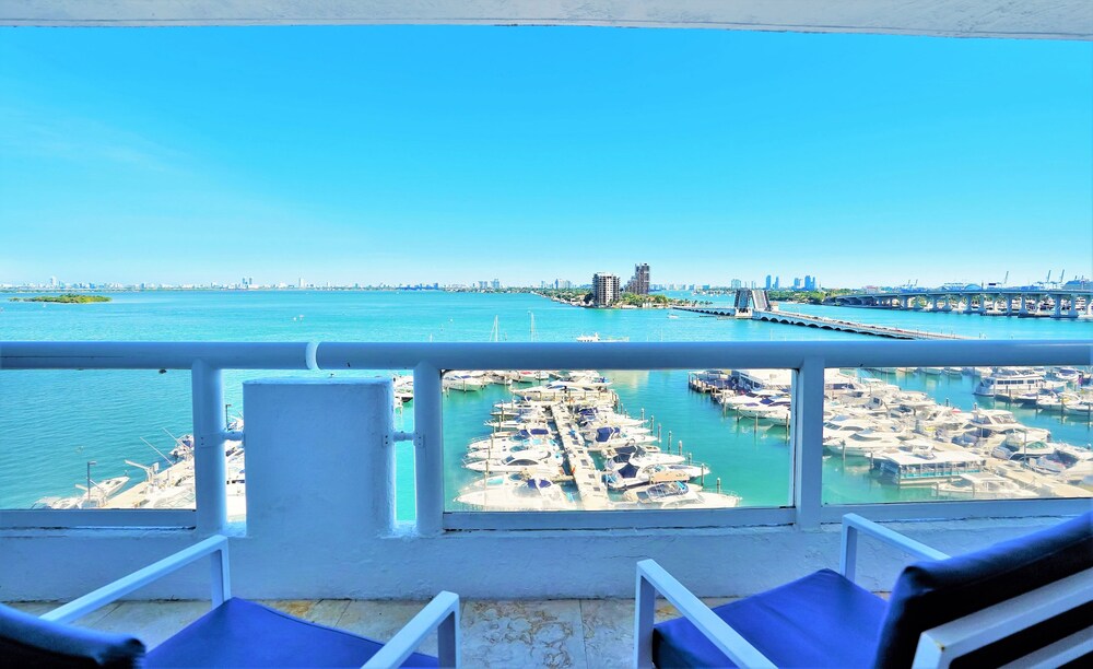 Wait N' Sea! (2 bedroom condo)