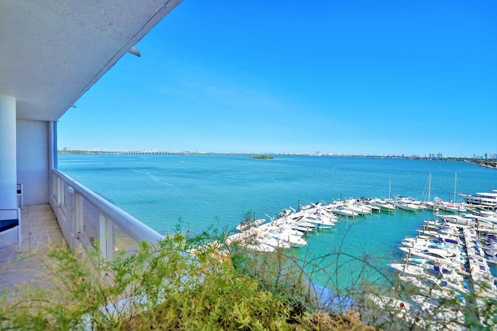 Wait N' Sea! (2 bedroom condo)