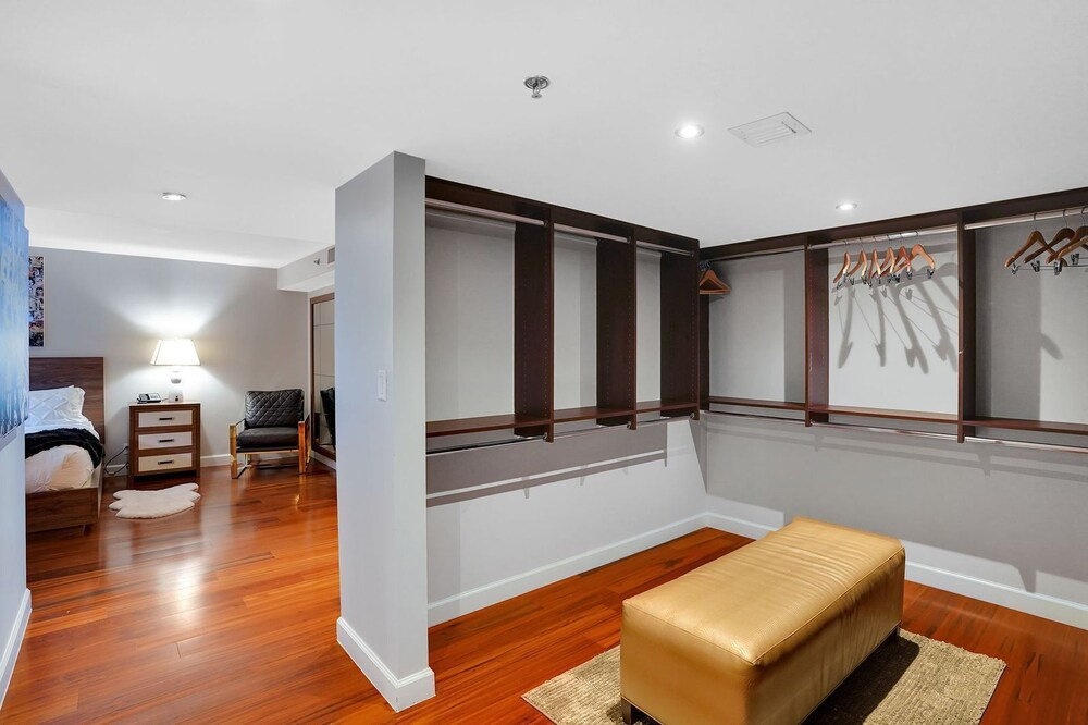 Wait N' Sea! (2 bedroom condo)