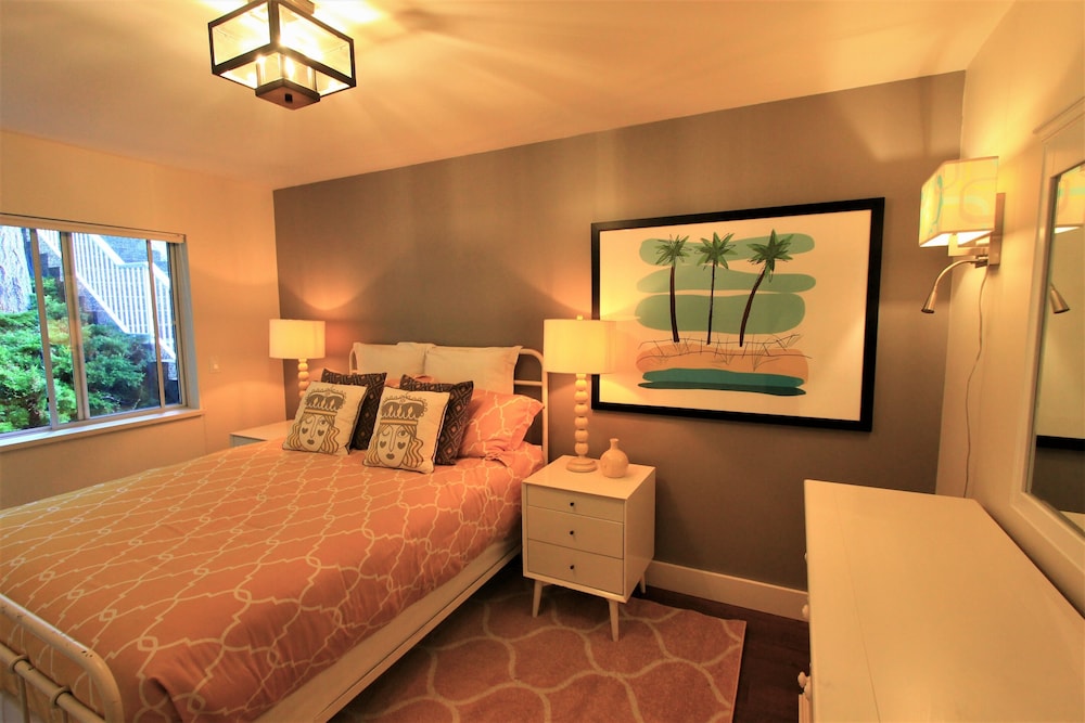 The Driftwood Beach House Oceanfront Luxury on the Sunshine Coast of