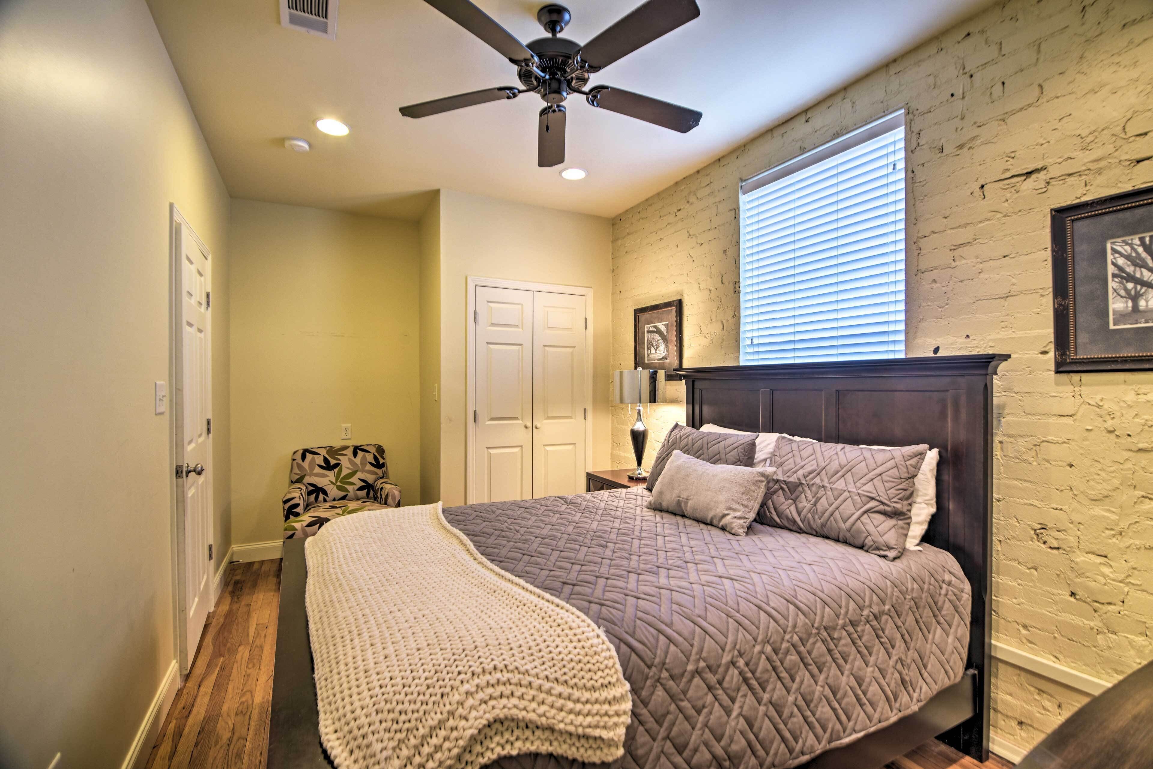 New! Unique Condo in Heart of Downtown Vicksburg! in Vicksburg, United States