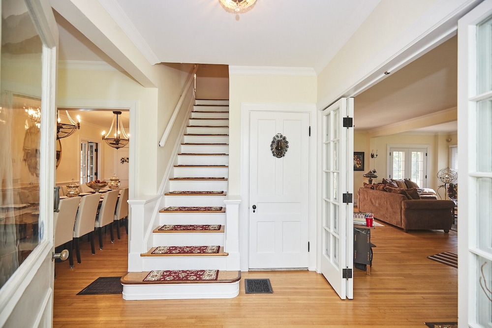 Large Beachfront Family Home with Heated Pool Fort Erie Vrbo