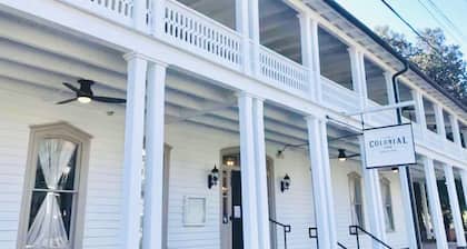 The Colonial Inn-Hillsborough