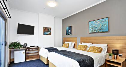 Meridian Hotel
