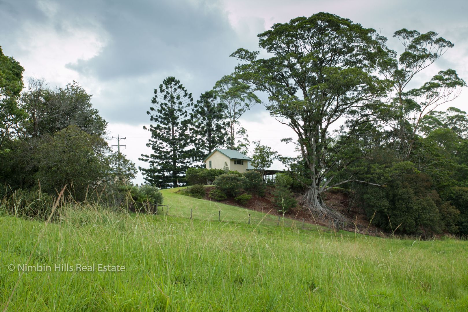 Farm Stay at Lillian Rock the Entire Building