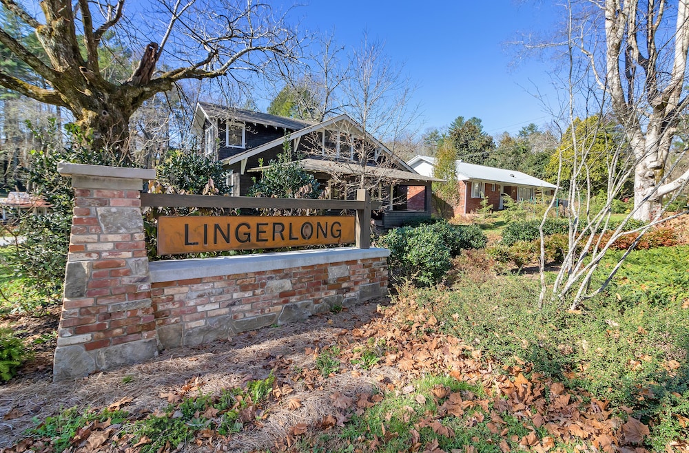 Lingerlong Main House Downtown Brevard
