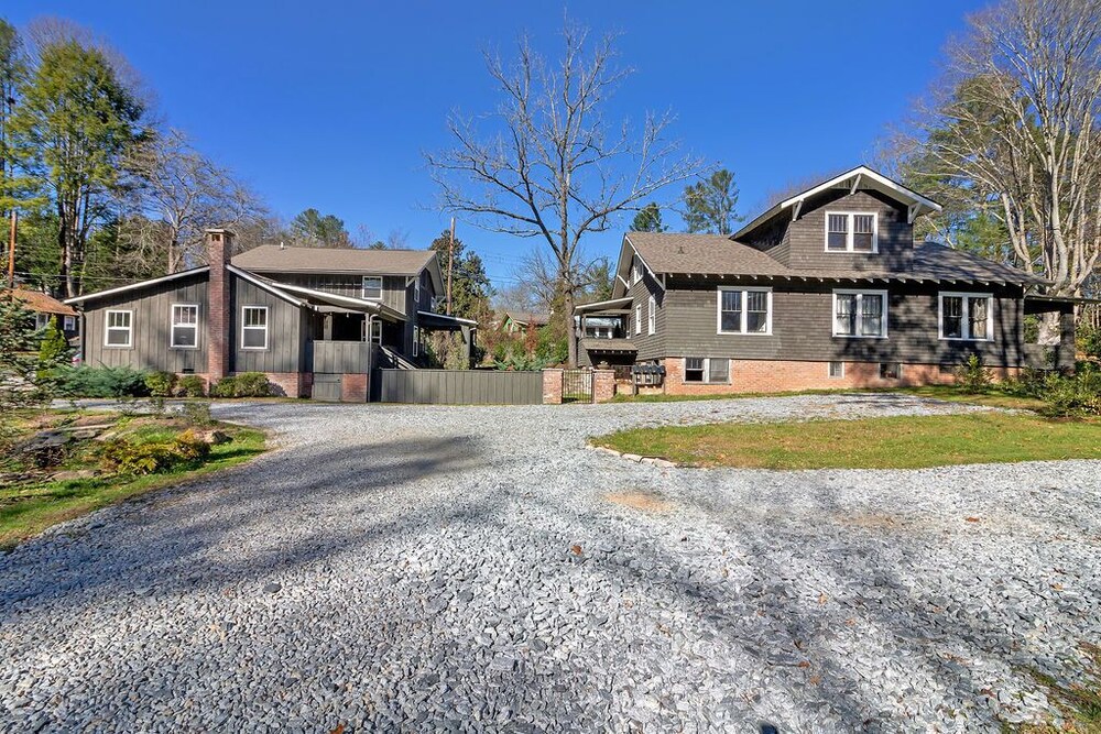 Lingerlong Main House Downtown Brevard