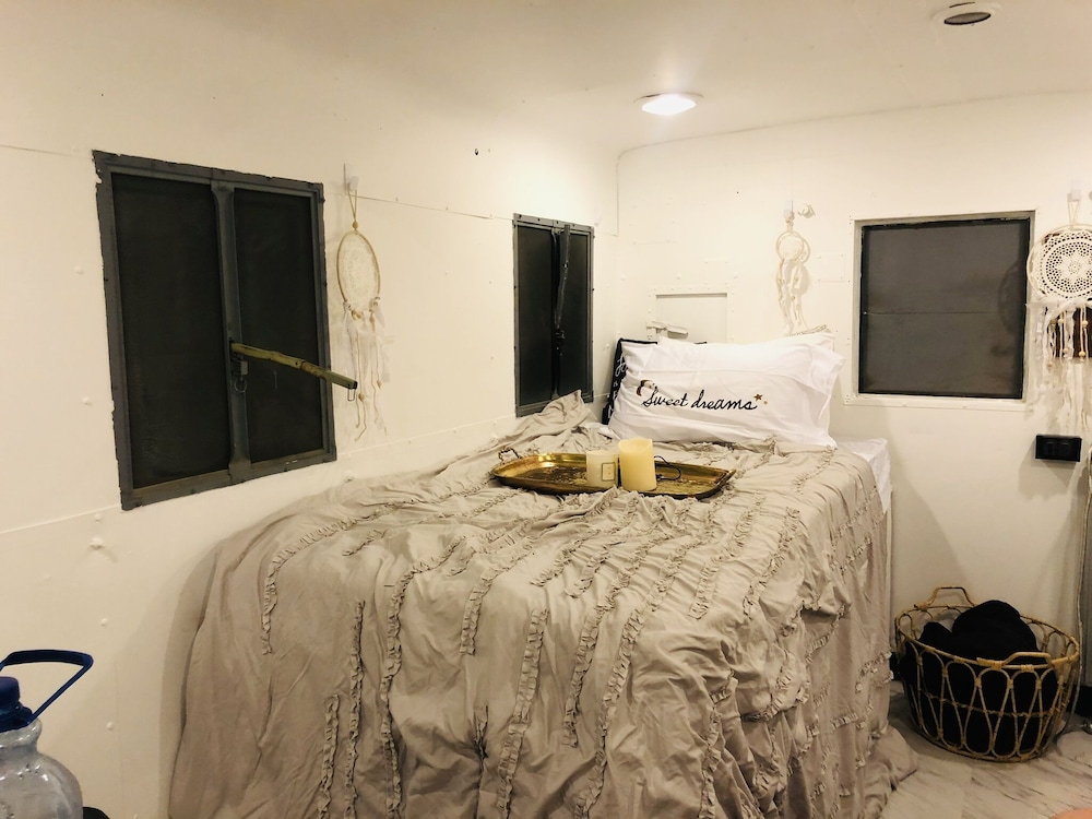 Wow Military Jeep Camping in Joshua Tree