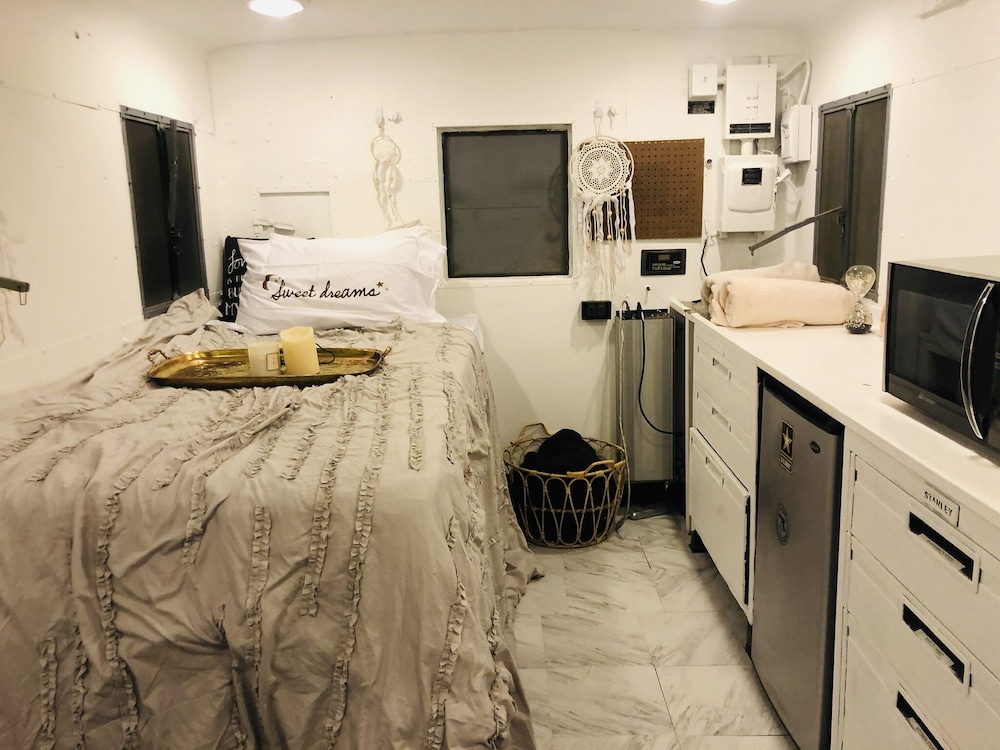 Wow Military Jeep Camping in Joshua Tree