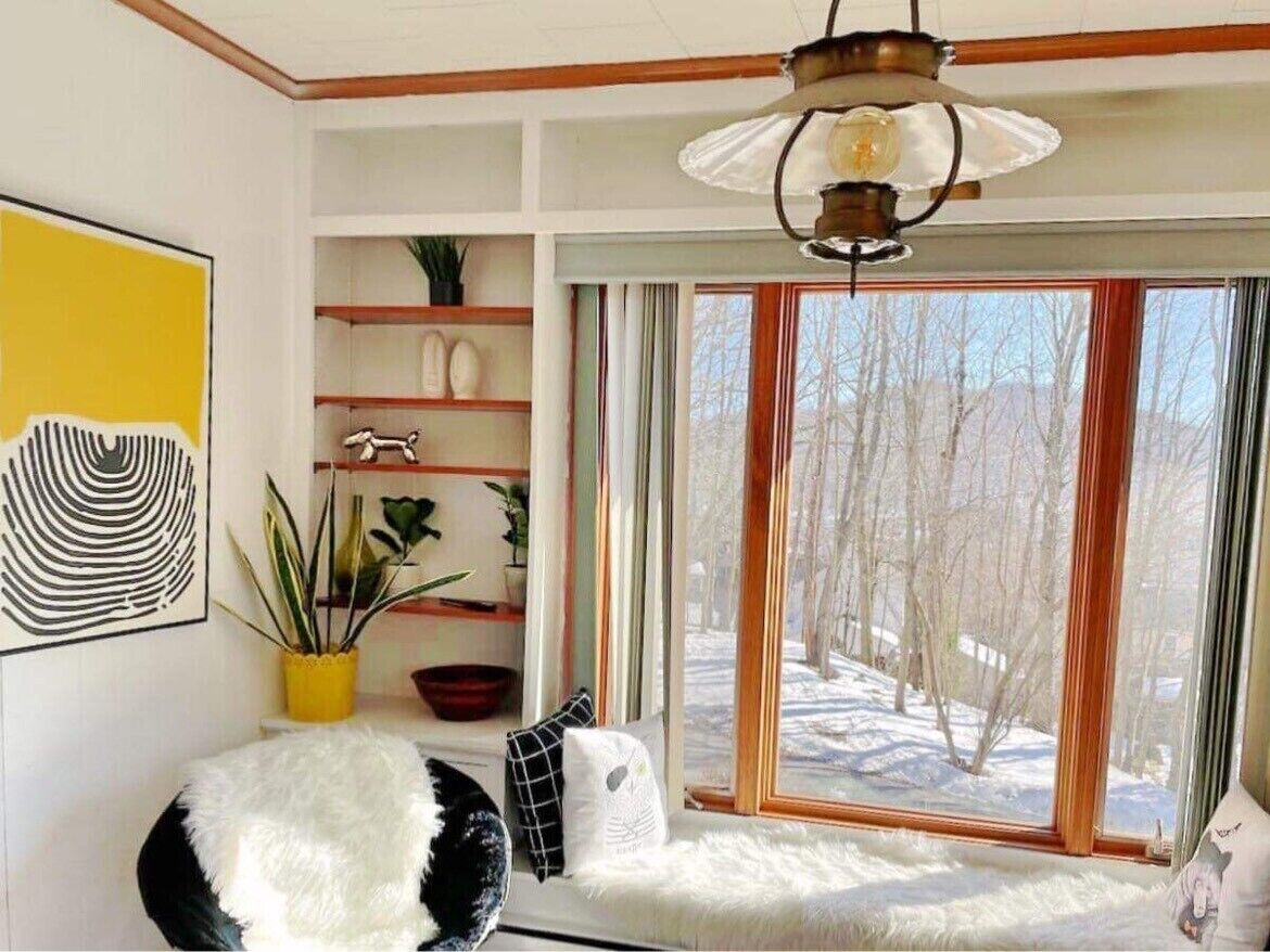 Home on a Hill in Bradford, United States