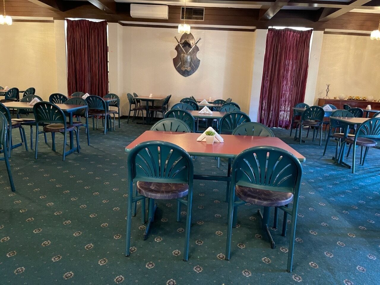 Lake Lefroy Motel and Bar