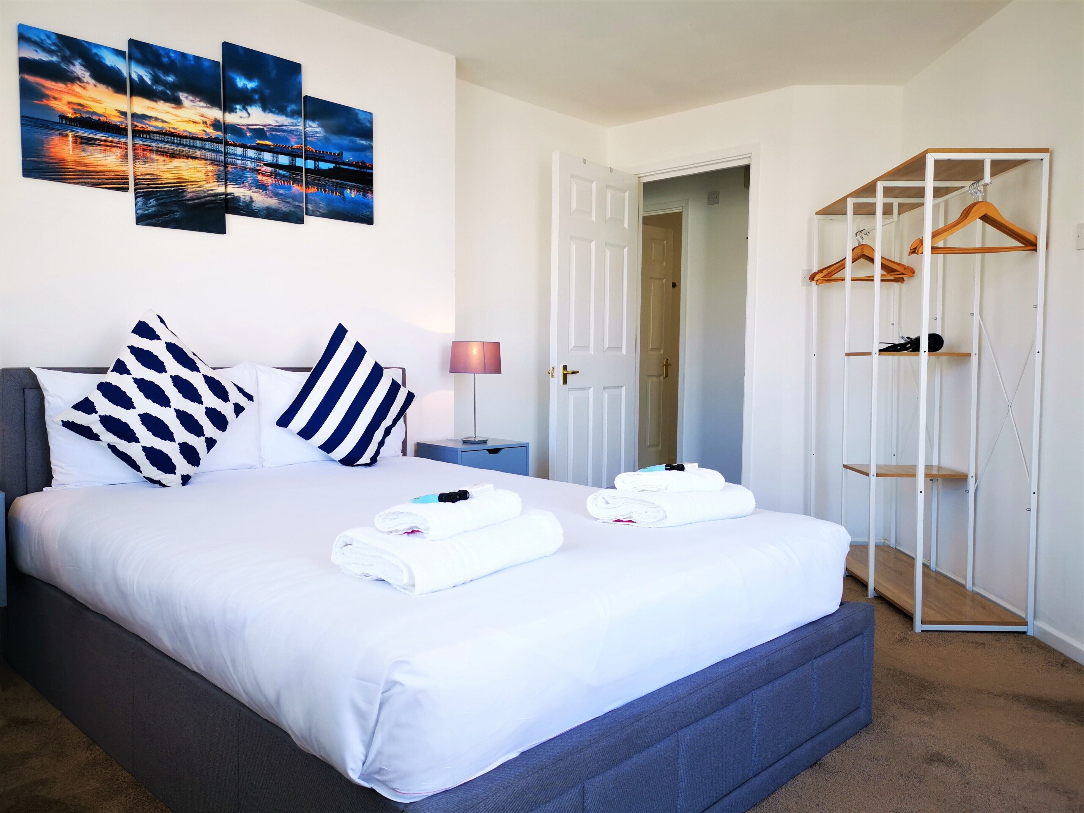 Beautiful Brighton Marina Apartment with Parking in Brighton & Hove, United Kingdom