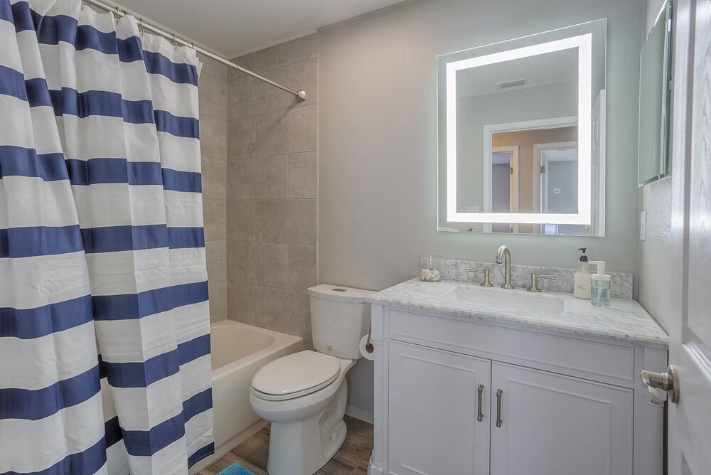 Centro Ybor Twin Duplexes with 6 Bedrooms! Tampa Vrbo