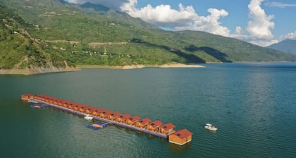 Le ROI Floating Huts & Eco Rooms