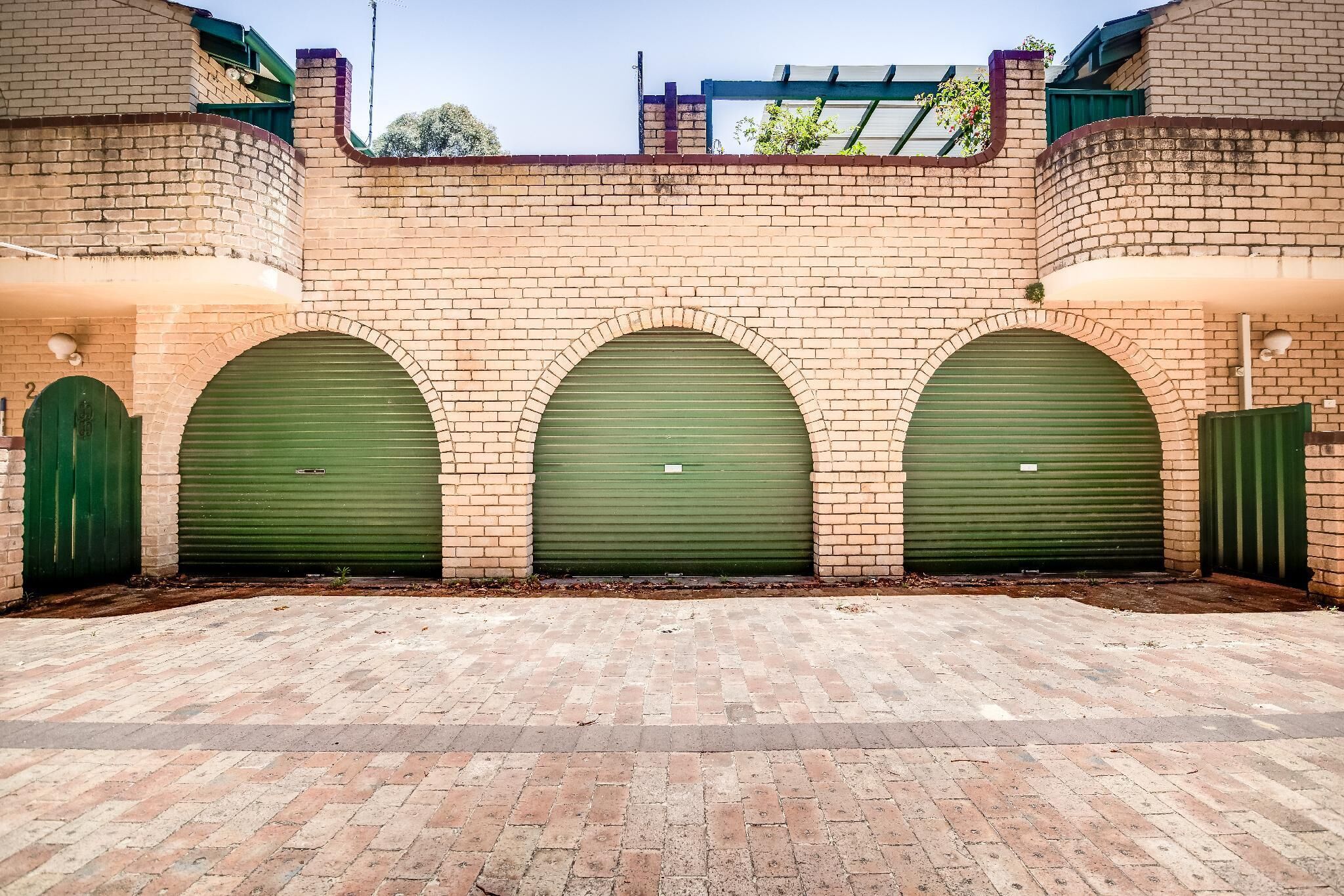 Stylish Villa With one car bay Sleeps 4