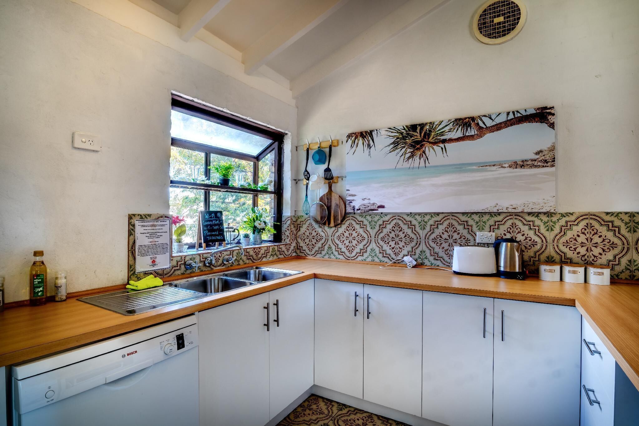 Stylish Villa With one car bay Sleeps 4