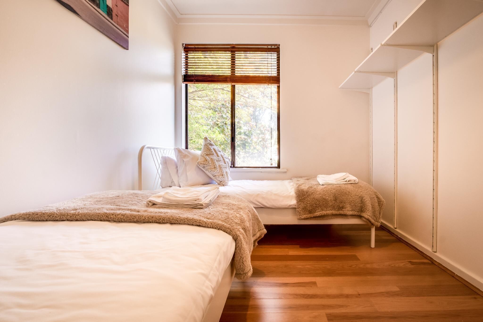 Stylish Villa With one car bay Sleeps 4