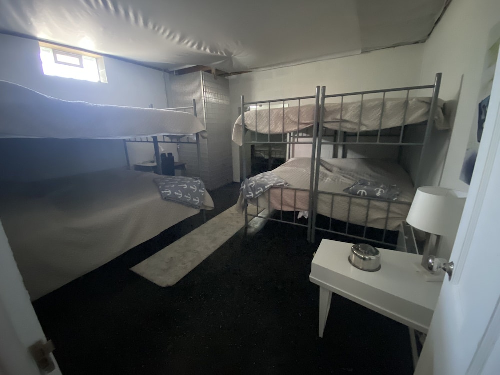 Lakefront beach house Geneva on the lake oh Ashtabula County Vrbo