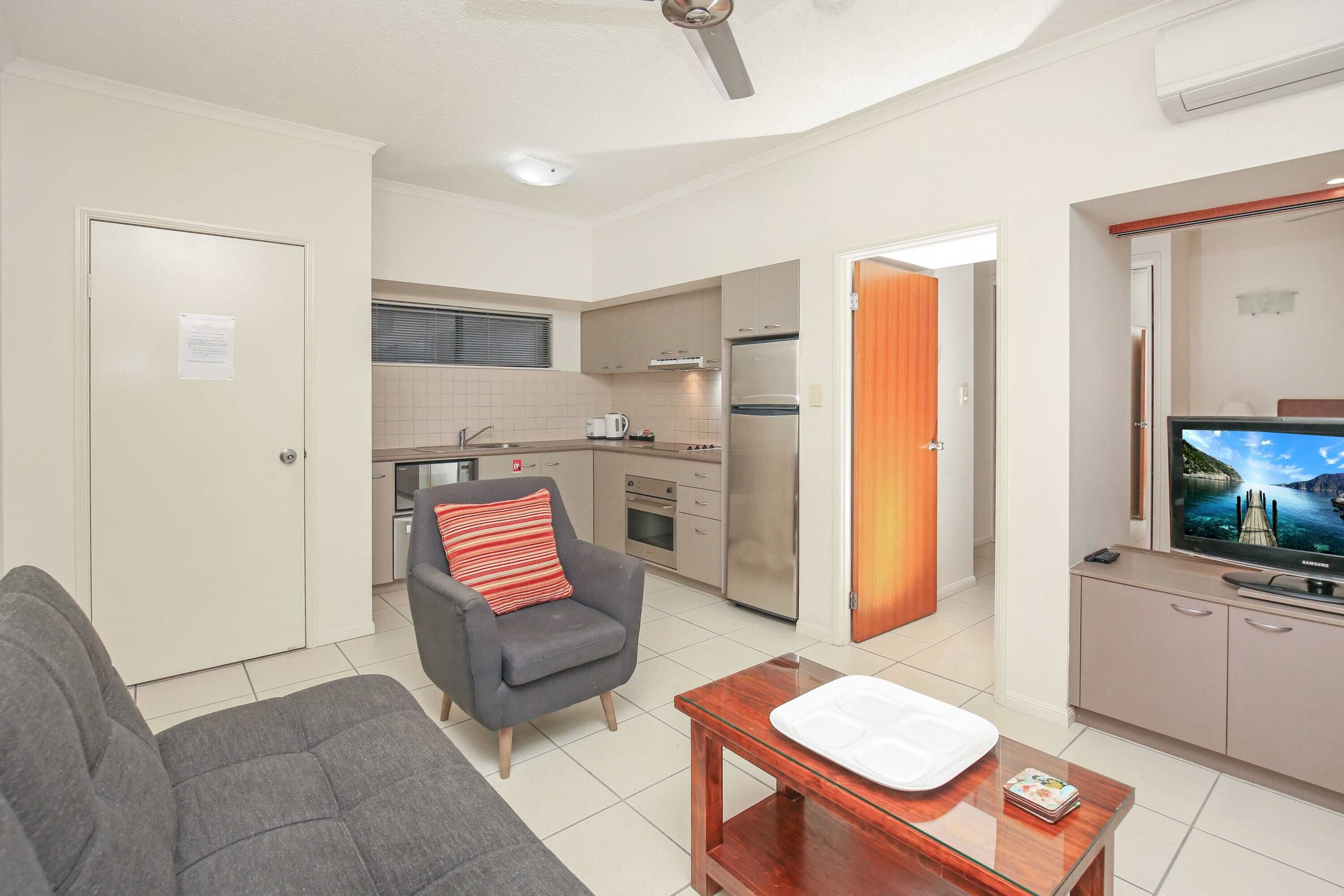 Centrally Located Apartment 1020