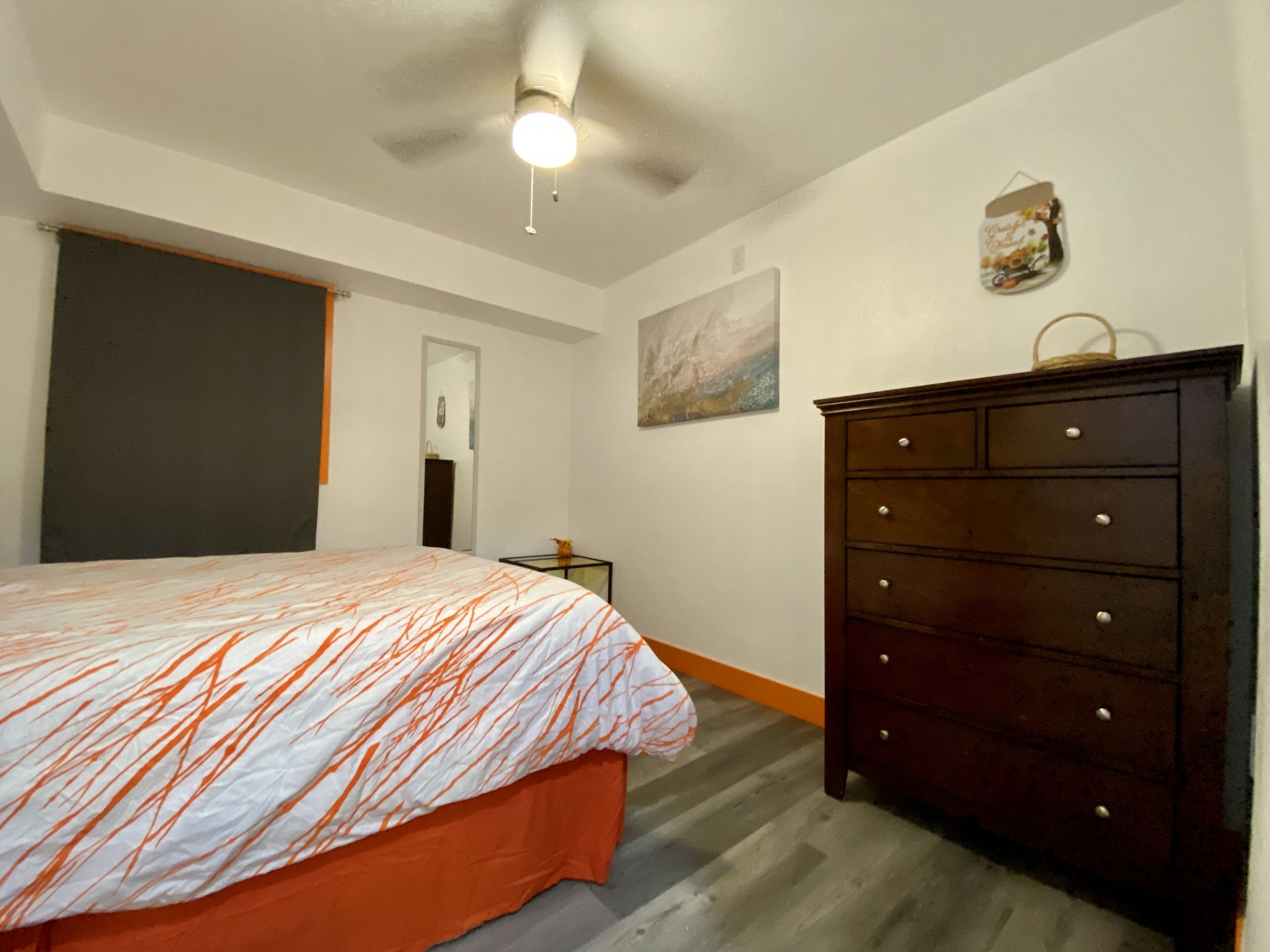Havasu Sunflower Orange 2 bedroom, closest to the LondonBridge in Lake Havasu City, United States