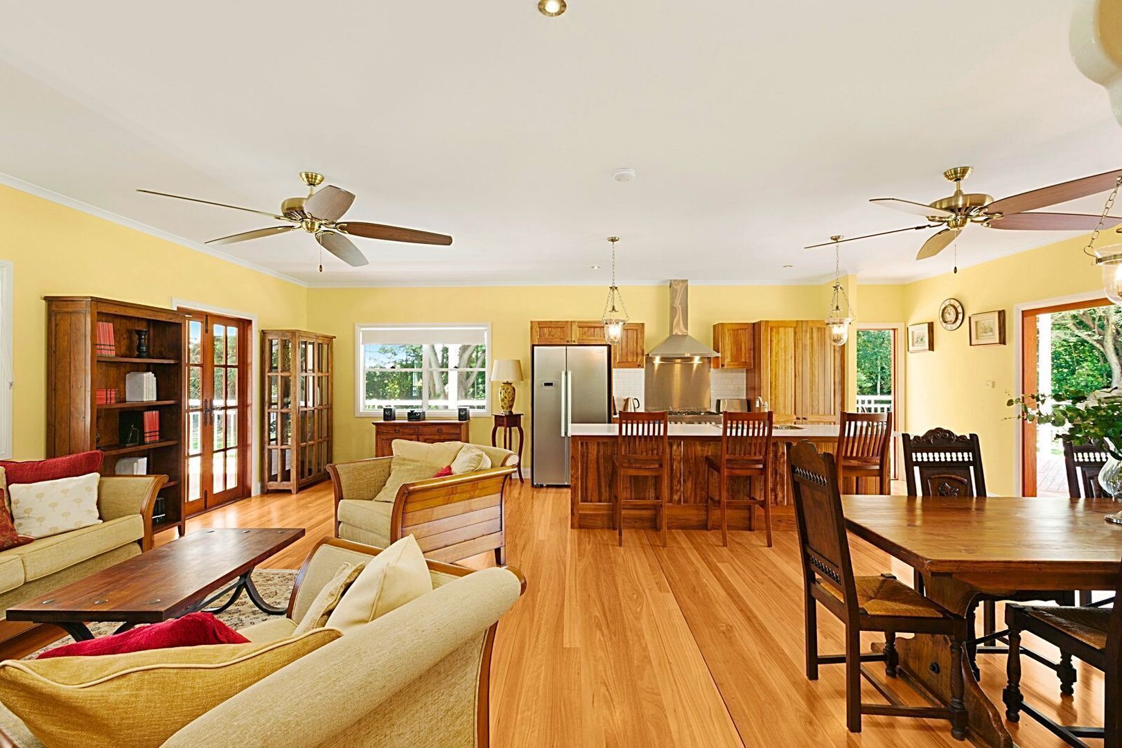 Port Douglas Lakeside Retreat