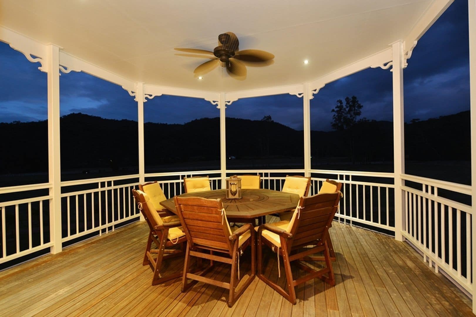 Port Douglas Lakeside Retreat