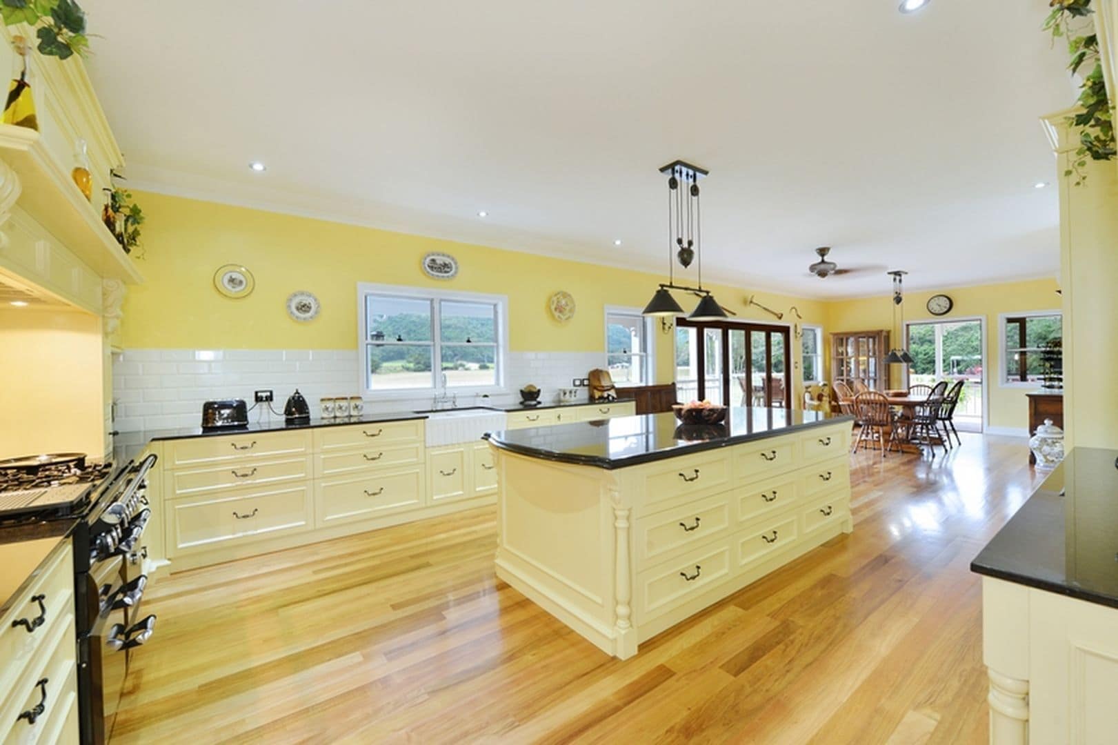 Port Douglas Lakeside Retreat