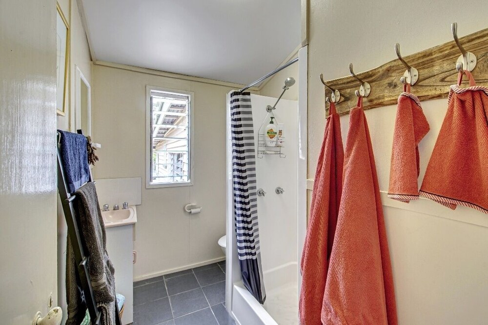 Private Mountain Retreat Unparalleled OffGrid Living Deals & Reviews (Laidley South, AUS