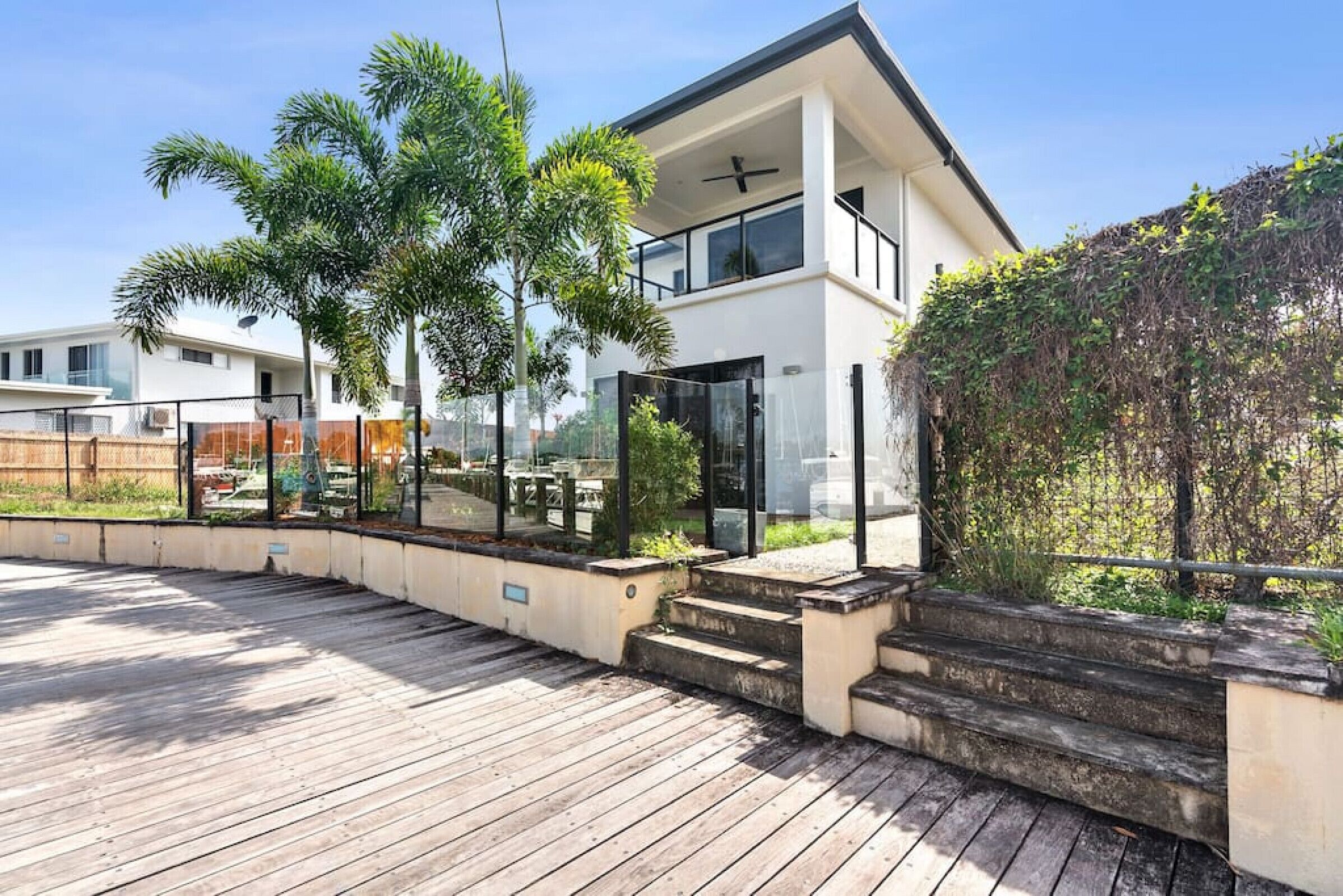 Marina Views From a Stunning Modern Villa