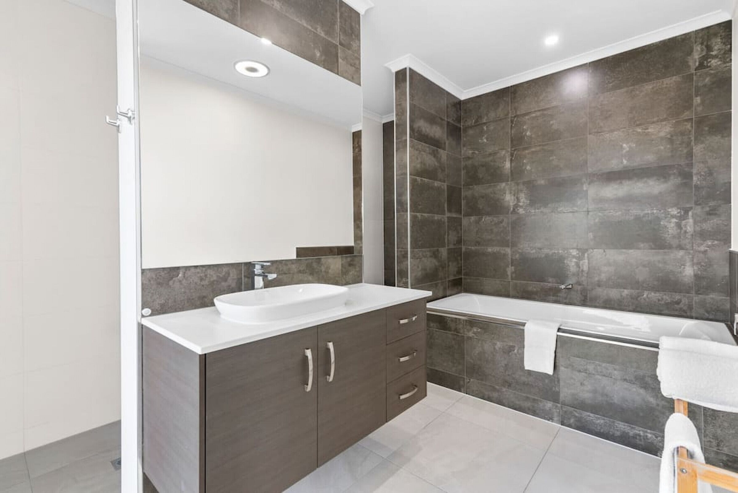 Marina Views From a Stunning Modern Villa